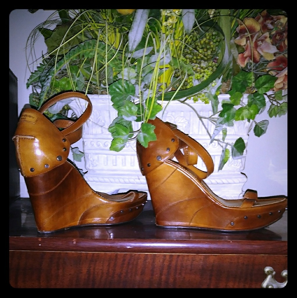 Yves Saint Laurent